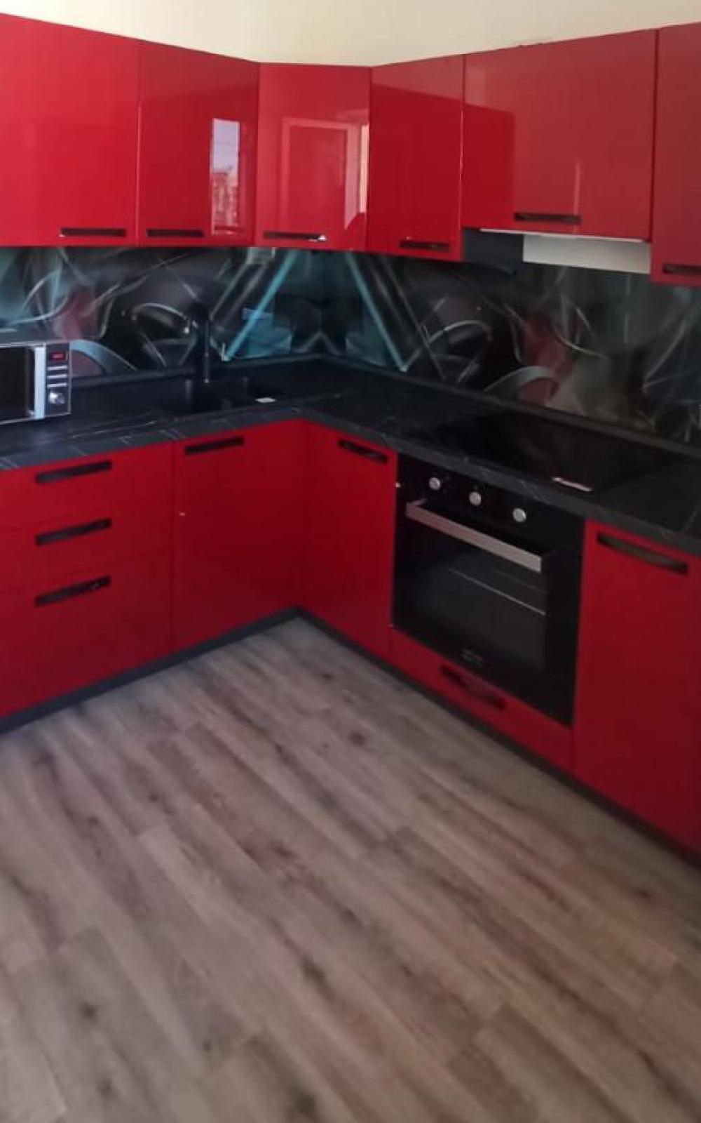 Бордовая кухня: какие элементы кухни выполнить в бордовом цвете, реальные фото примеры